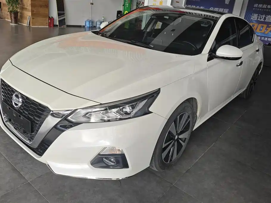 NISSAN TEANA