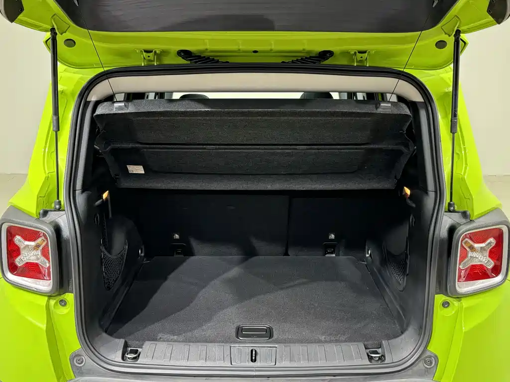 Jeep Renegade — миниатюра 23