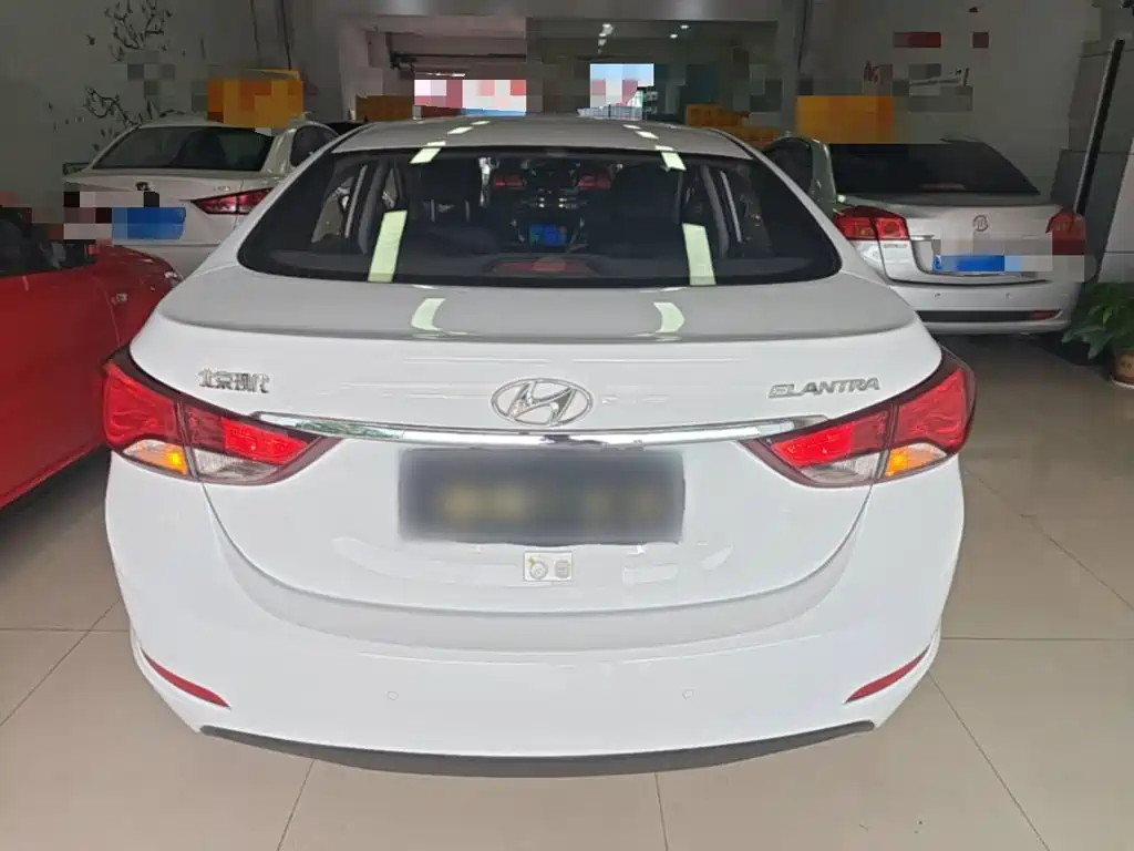 Hyundai Elantra Langdong — миниатюра 6