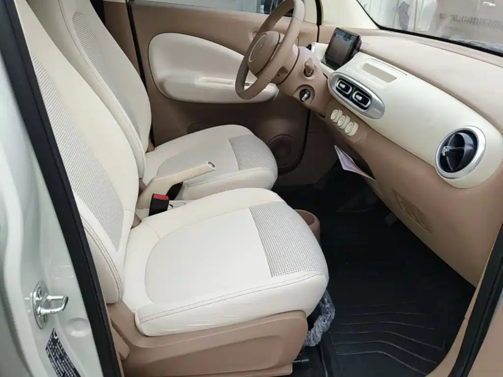 Wuling MINIEV — миниатюра 25