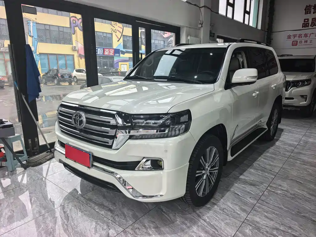 Toyota Land Cruiser — миниатюра 6