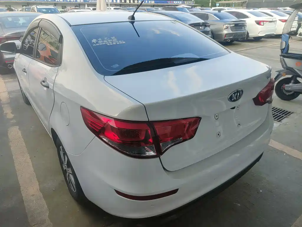 Kia K2 — миниатюра 12