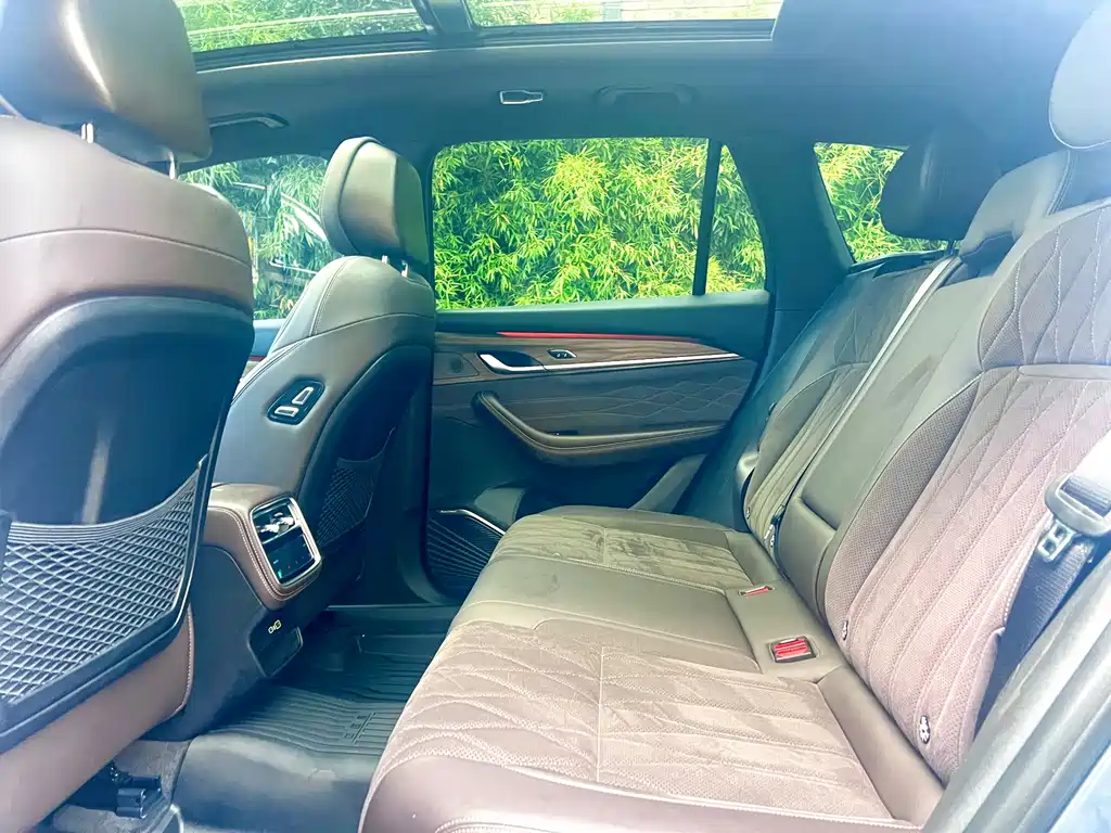 Geely Xingyue L — миниатюра 11