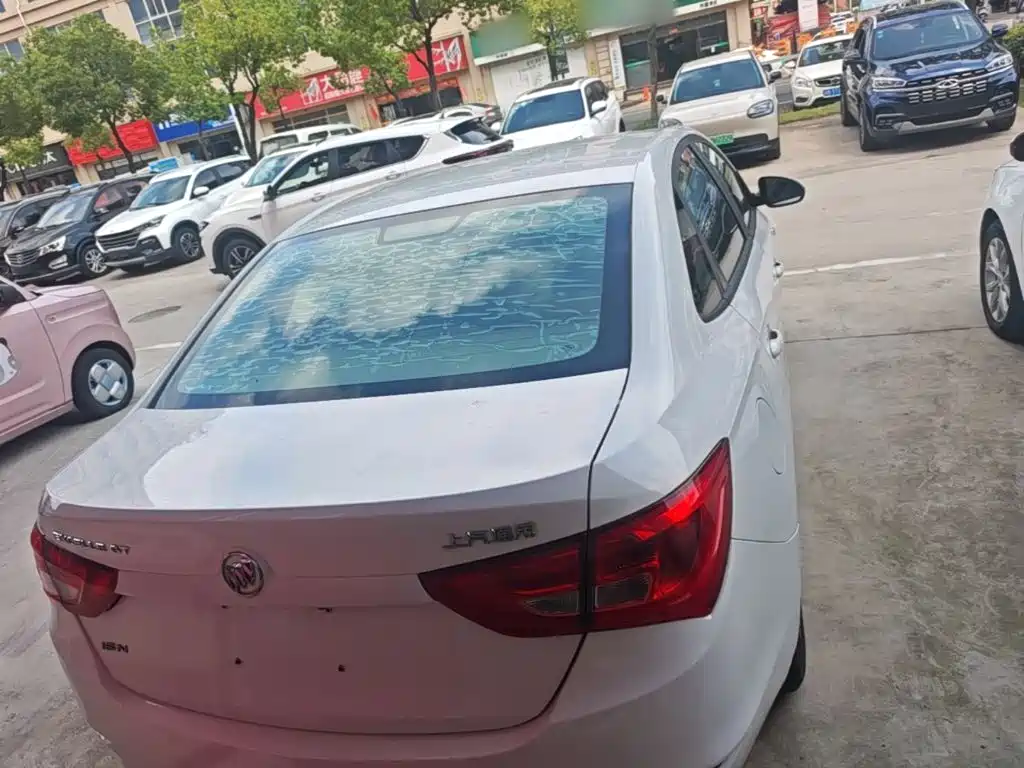 Buick Excelle — миниатюра 6