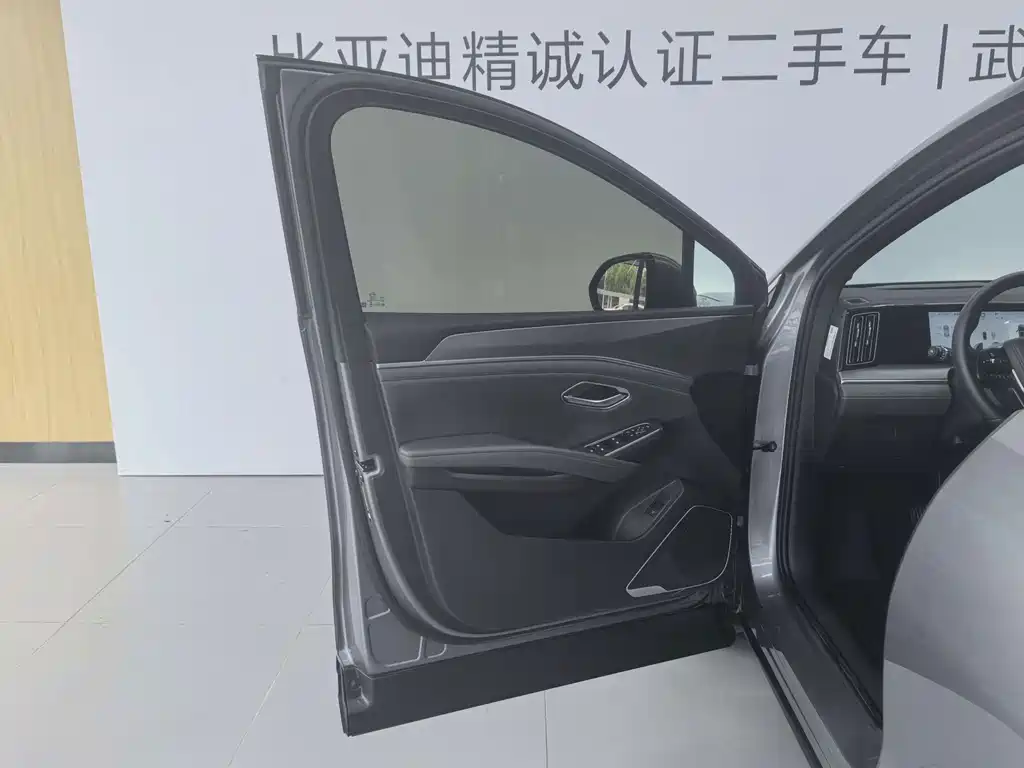 BYD L DM-i — миниатюра 17