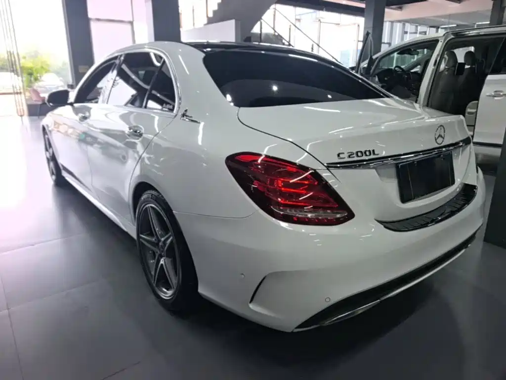 Mercedes-Benz C-Class — миниатюра 5
