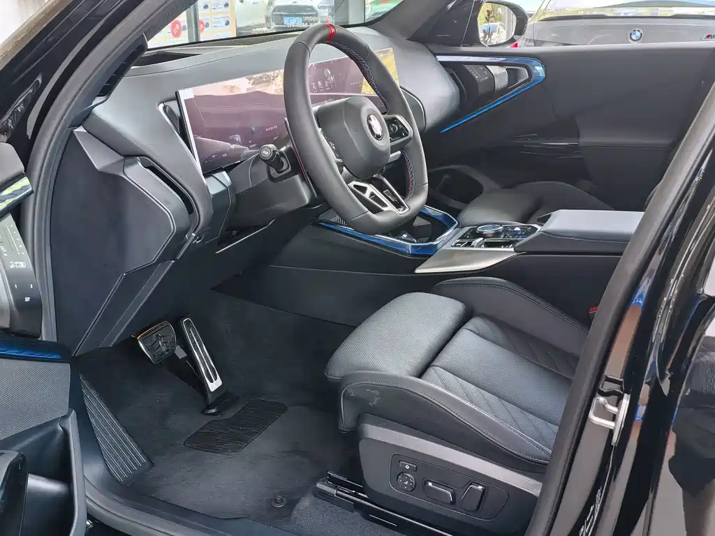 BMW X3 M50 — миниатюра 7
