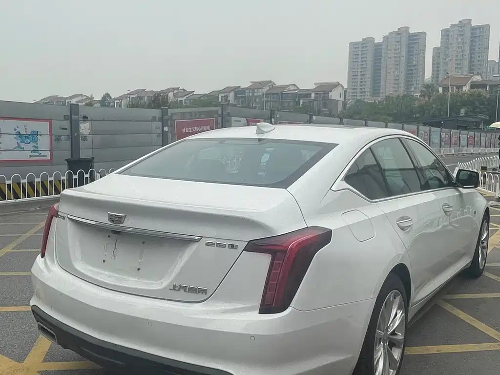 Cadillac CT5 — миниатюра 9