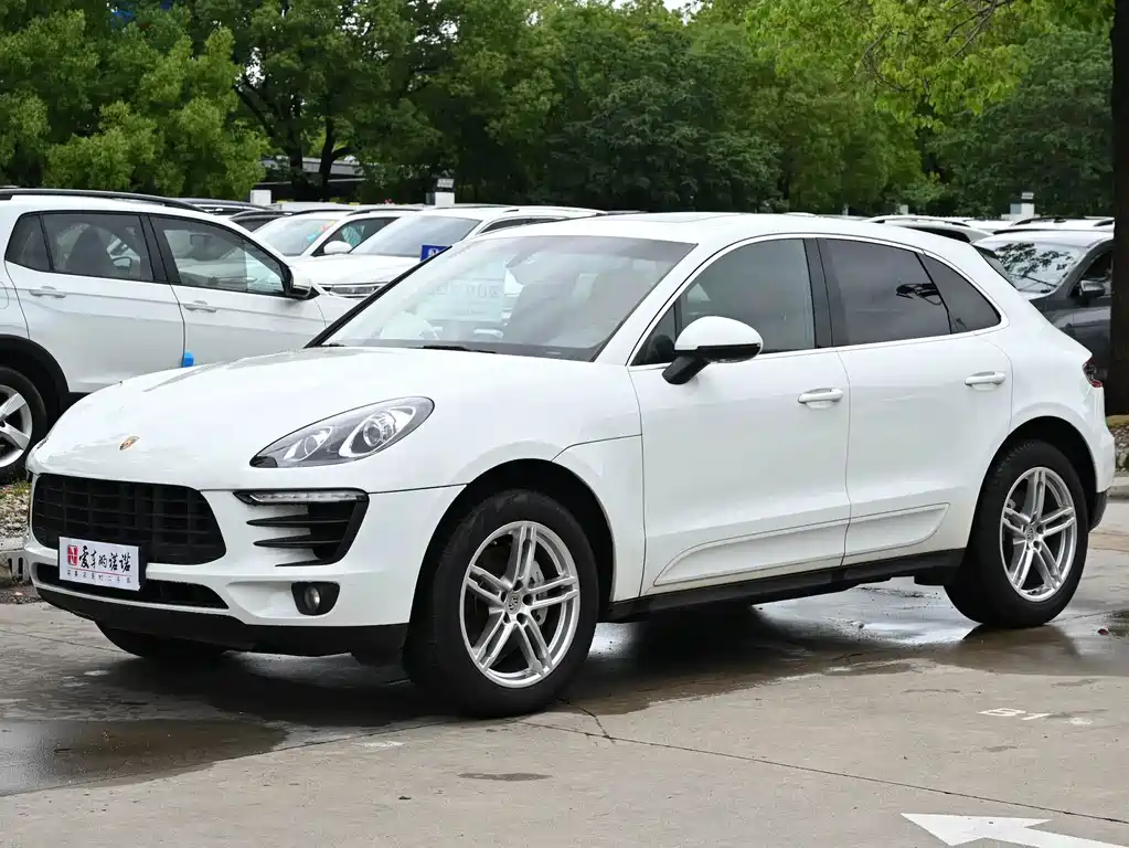 2015 Porsche Macan - zdjęcie 1 z 23