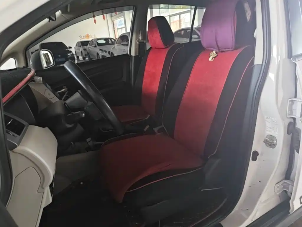 Venucia R50 — миниатюра 15