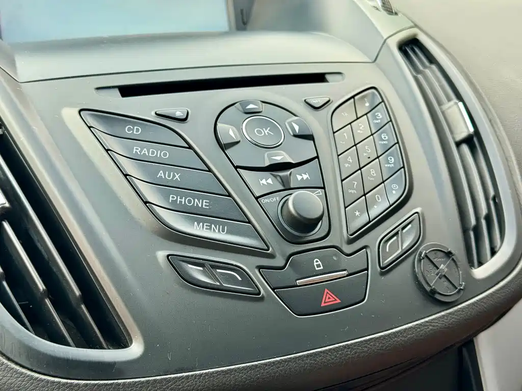 Ford Kuga — миниатюра 18