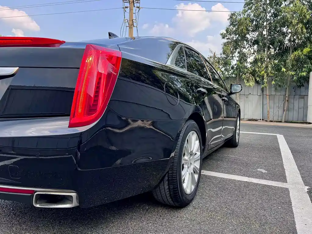 Cadillac XTS — миниатюра 8