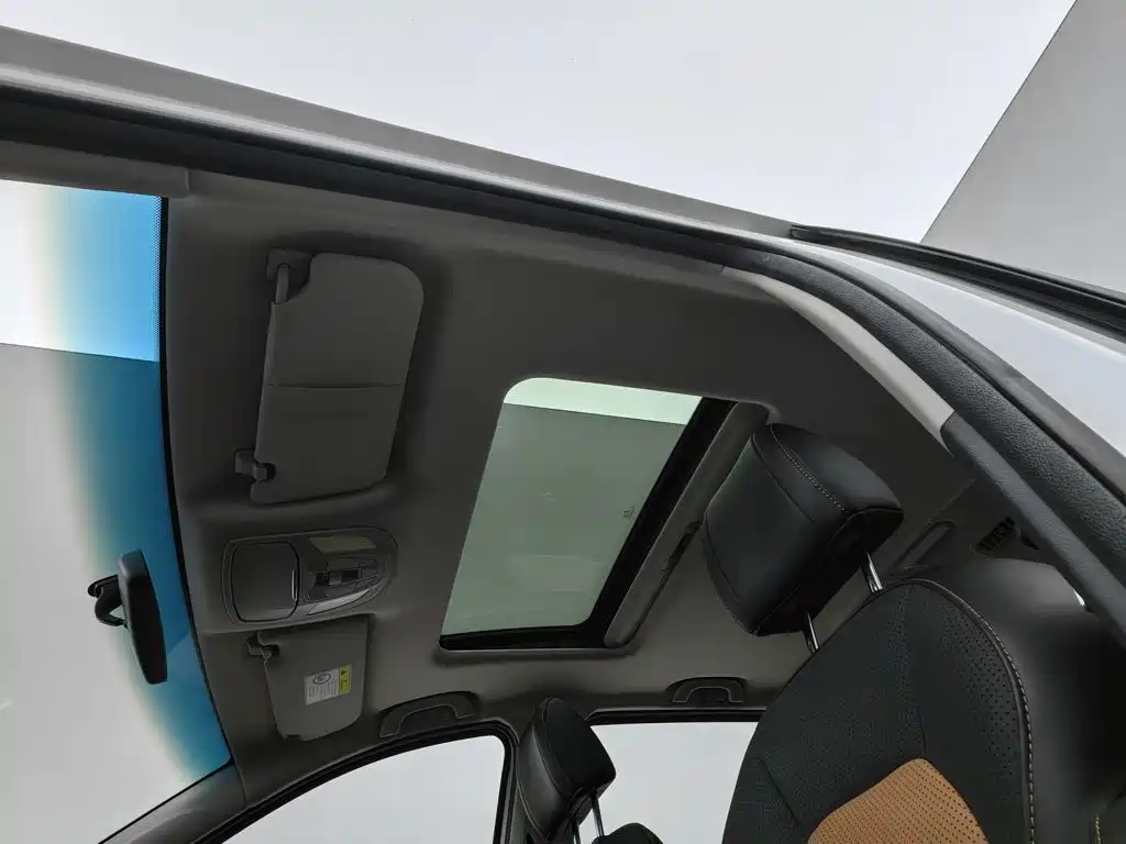 Wuling Hongguang S3 — миниатюра 14