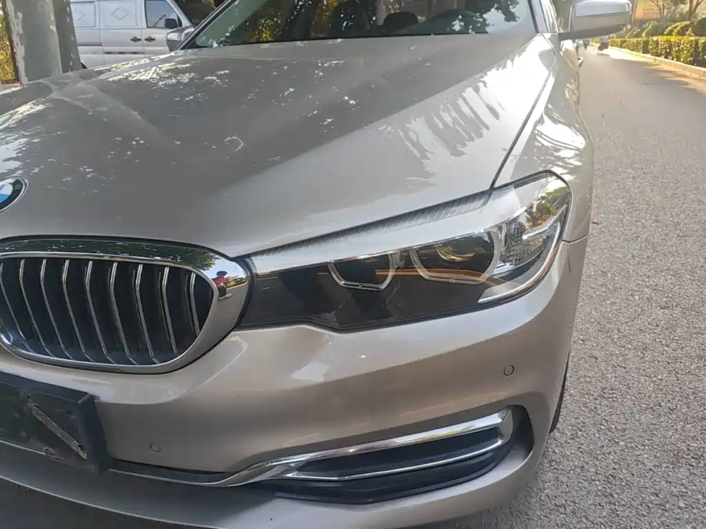 BMW 5 Series — миниатюра 24
