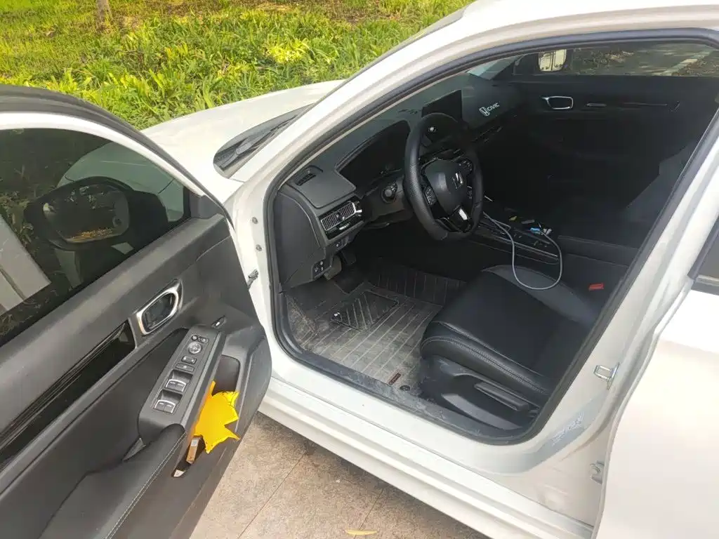 Honda Civic — миниатюра 12