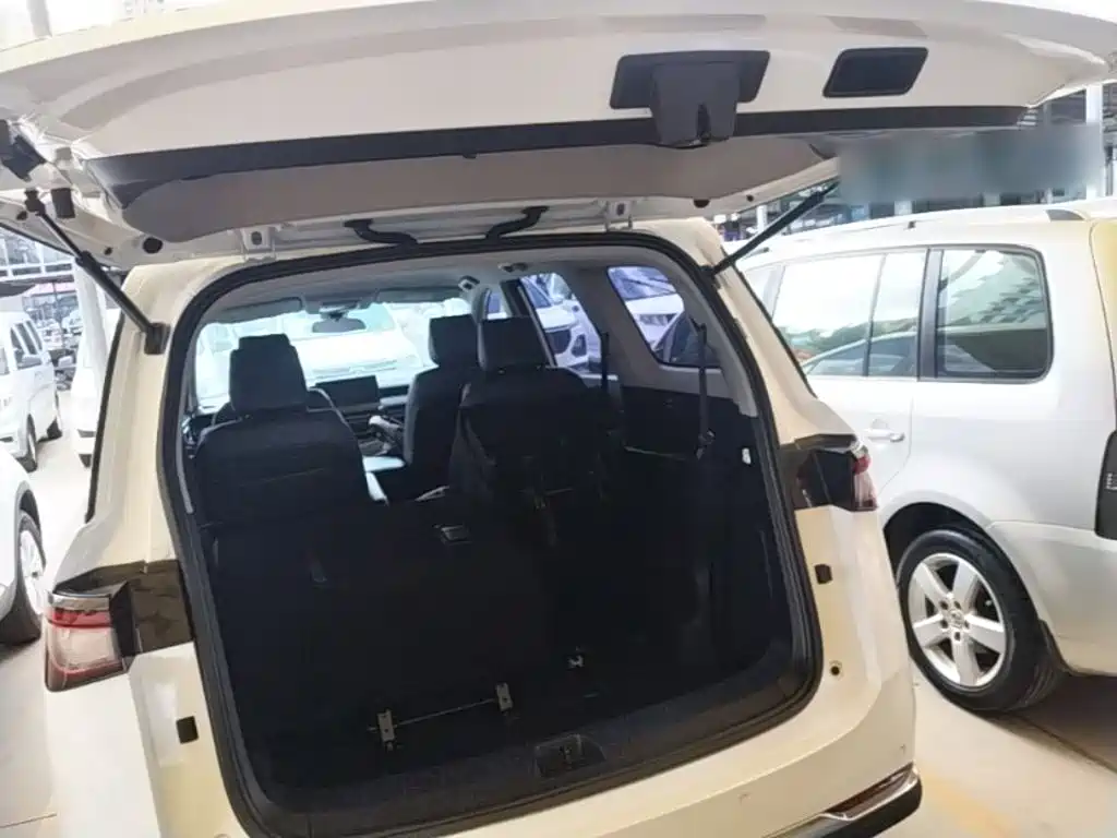 Wuling Jiachen — миниатюра 19