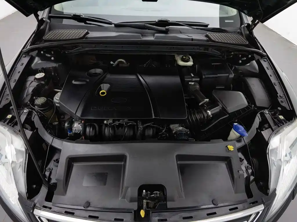 Ford Mondeo — миниатюра 6
