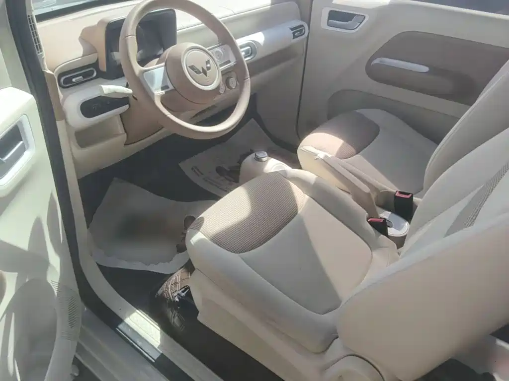 Wuling MINIEV — миниатюра 16