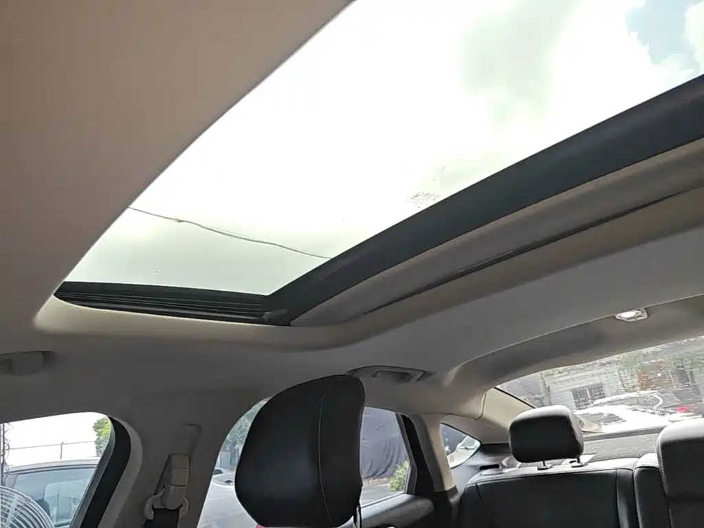Ford Mondeo — миниатюра 18