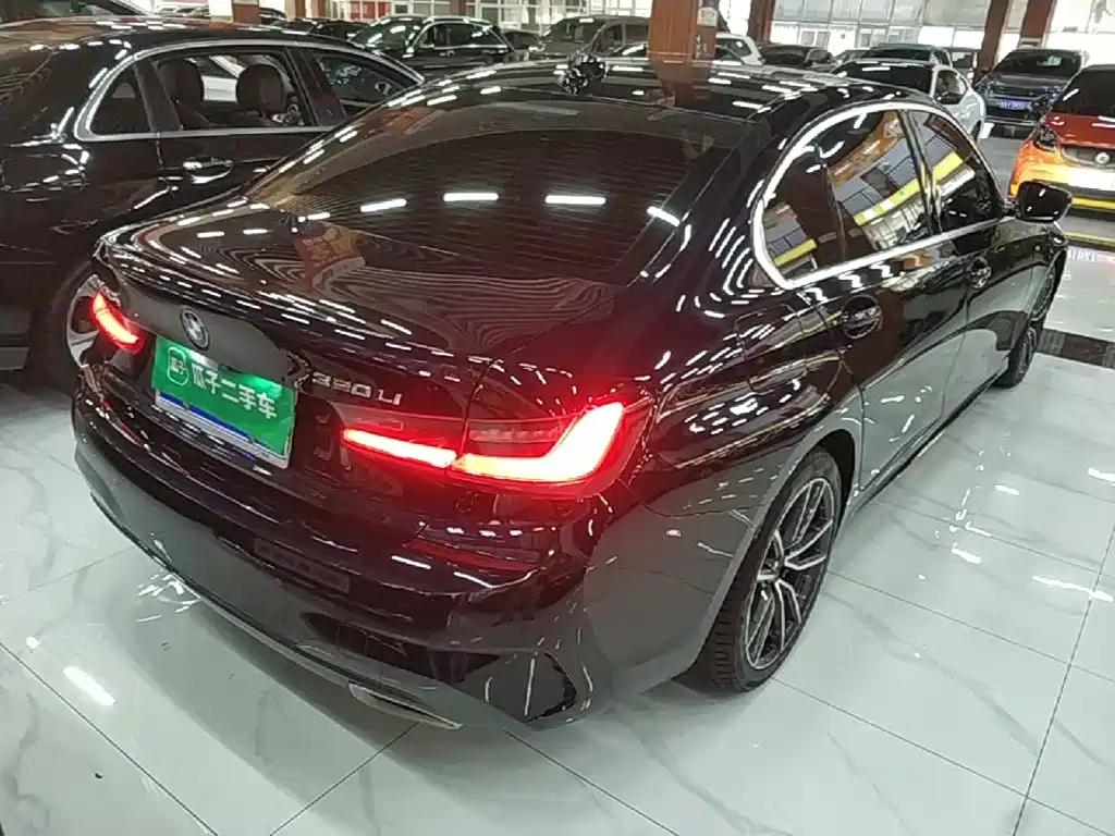 BMW 3 Series — миниатюра 7