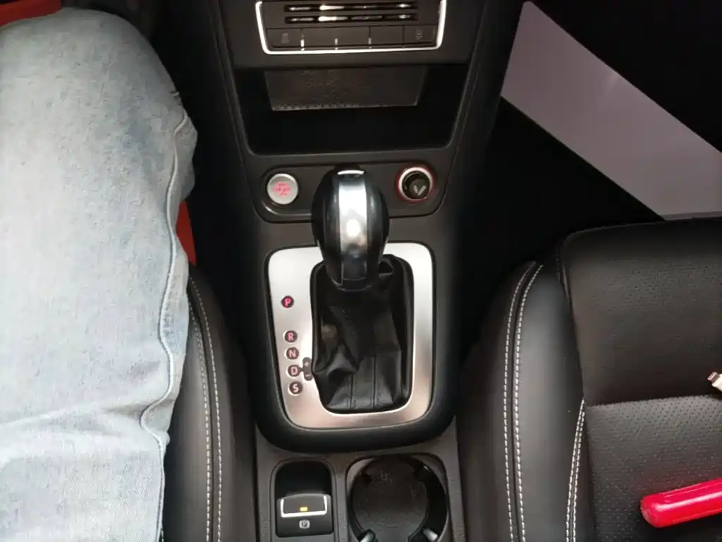 Volkswagen Tiguan — миниатюра 14