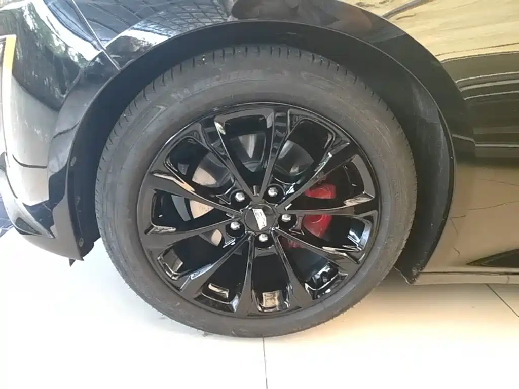 Cadillac CT5 — миниатюра 23