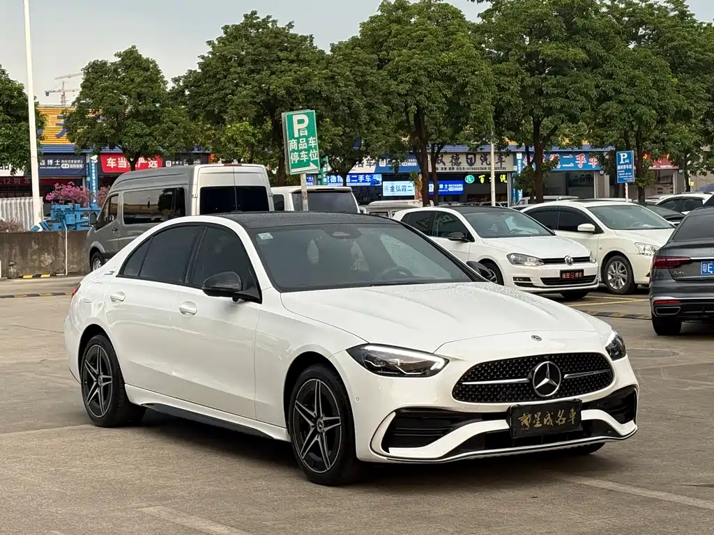 Mercedes-Benz C-Class — миниатюра 3