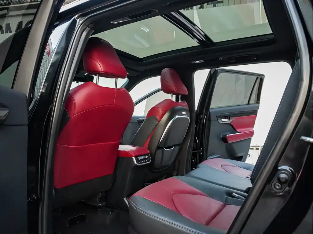 Toyota Crown Kluger — миниатюра 23
