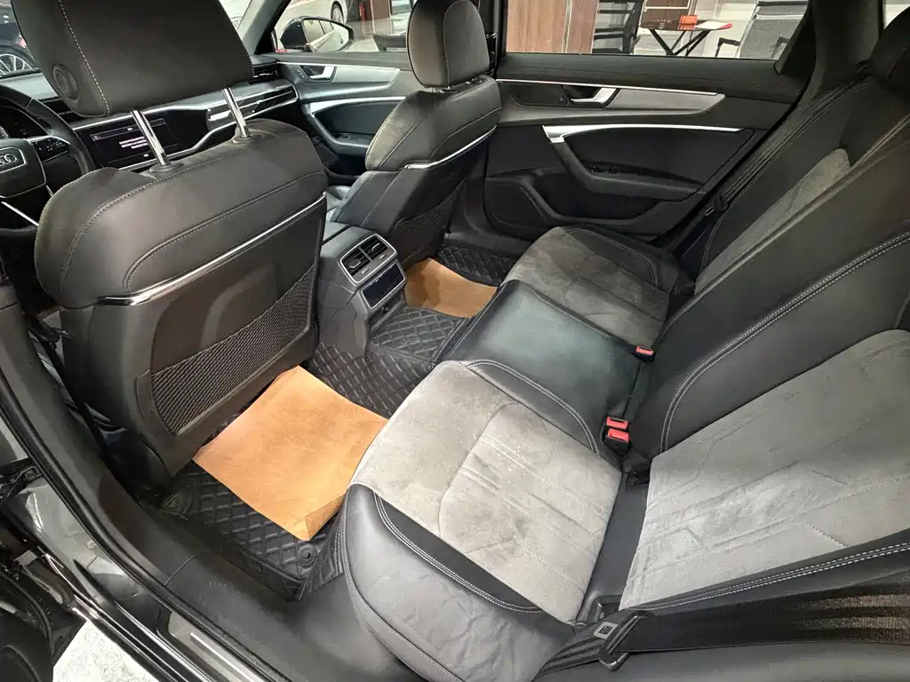 Audi A6L — миниатюра 11