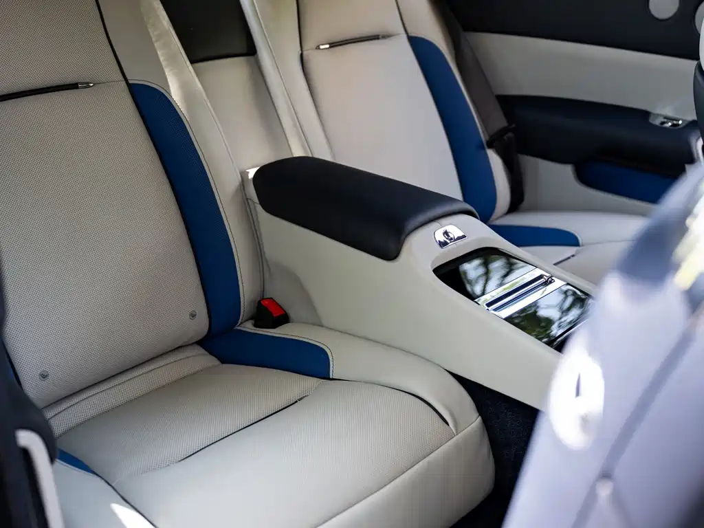 Rolls-Royce Wraith — миниатюра 12