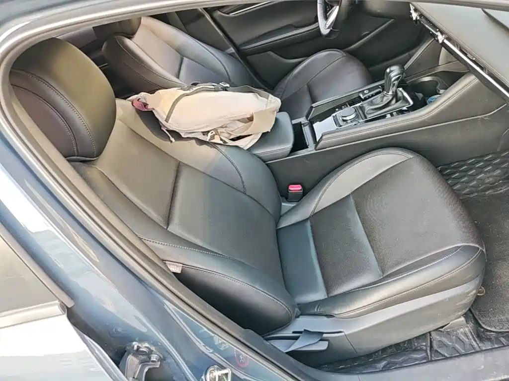 Mazda 3 Axela — миниатюра 25