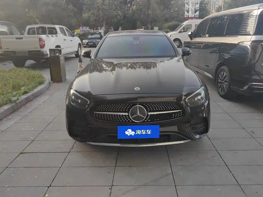 Mercedes-Benz E-Class — миниатюра 2