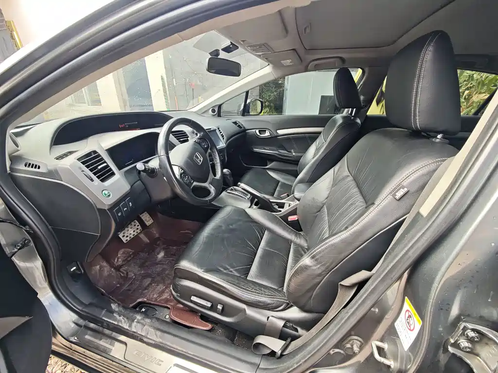 Honda Civic — миниатюра 12