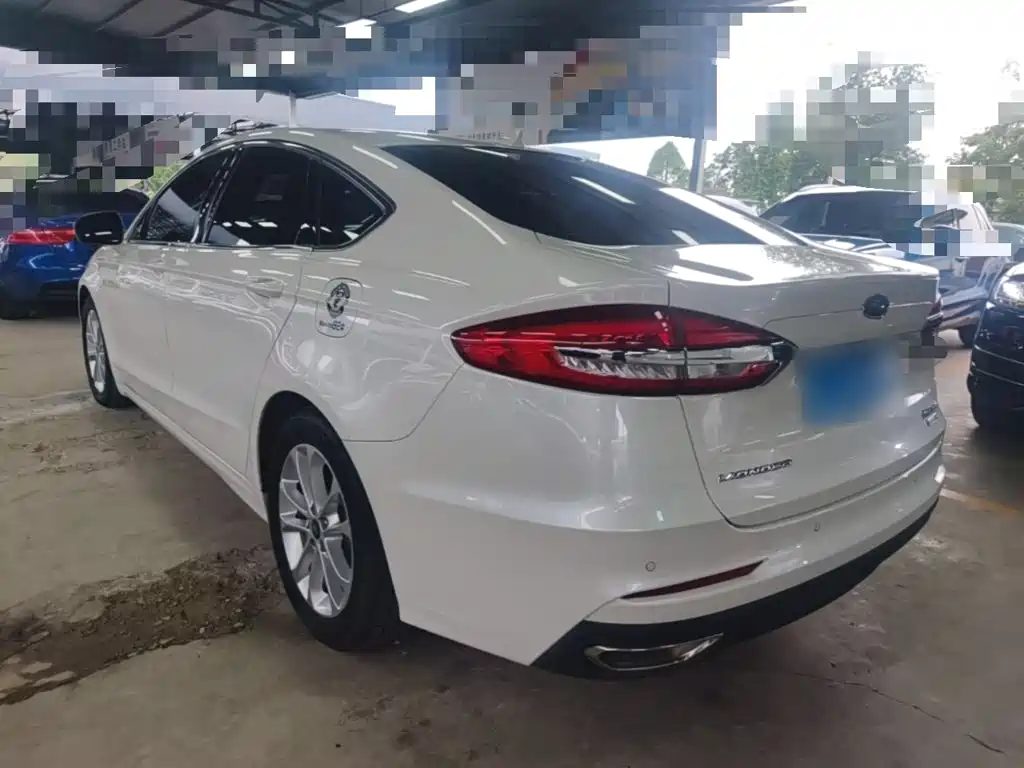 Ford Mondeo — миниатюра 5