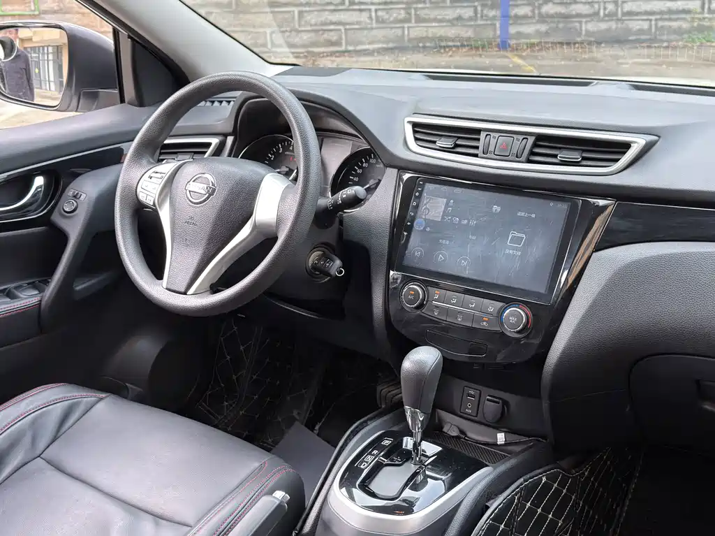 Nissan Qashqai — миниатюра 13