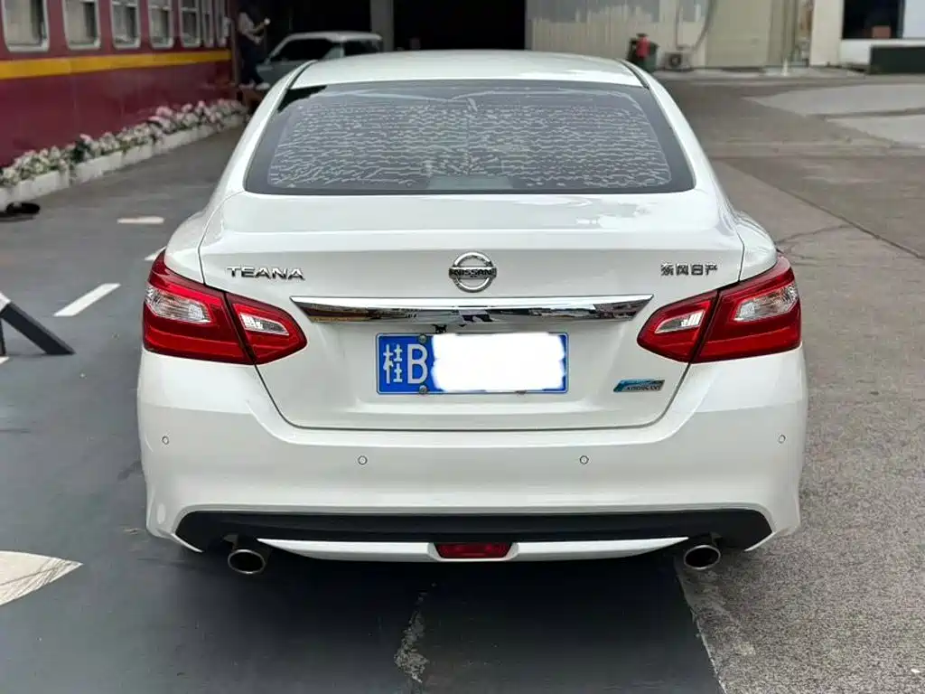 Nissan Teana — миниатюра 8