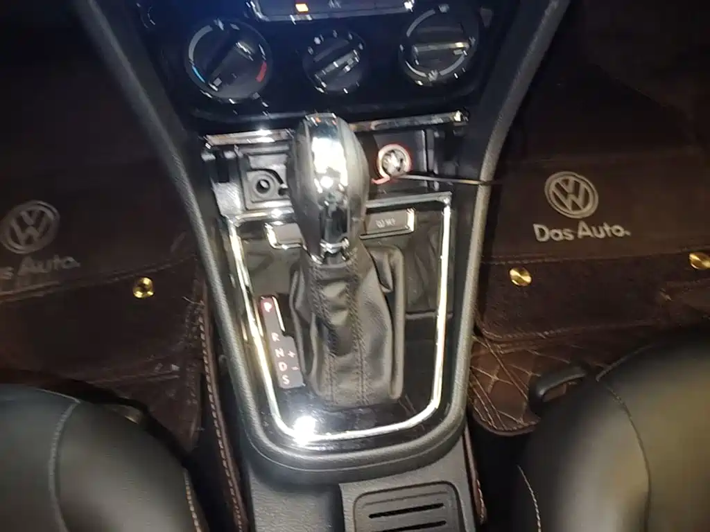 Volkswagen Bora — миниатюра 14