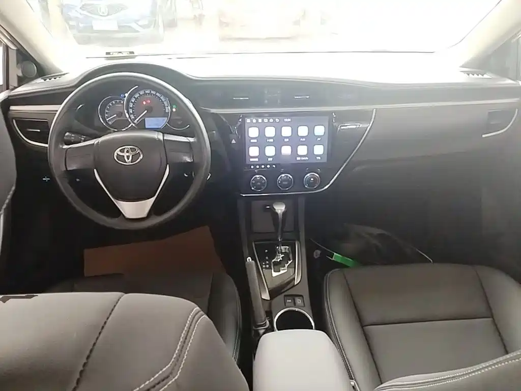 Toyota Corolla — миниатюра 10