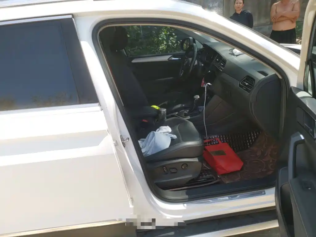 Volkswagen Tiguan L — миниатюра 19