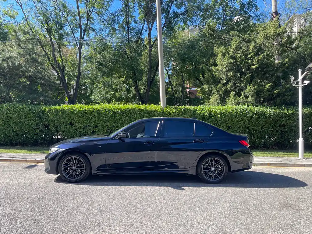BMW 3 Series — миниатюра 3