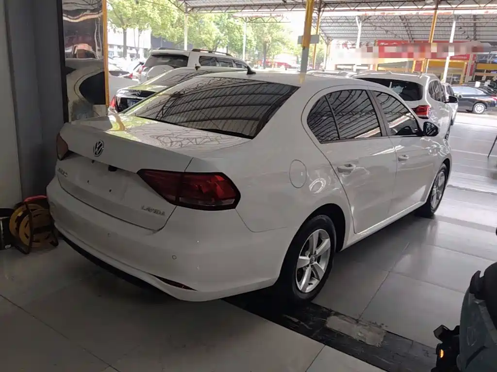 Volkswagen Lavida — миниатюра 7