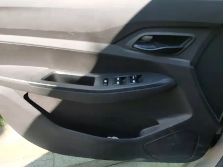 Wuling Hongguang — миниатюра 7