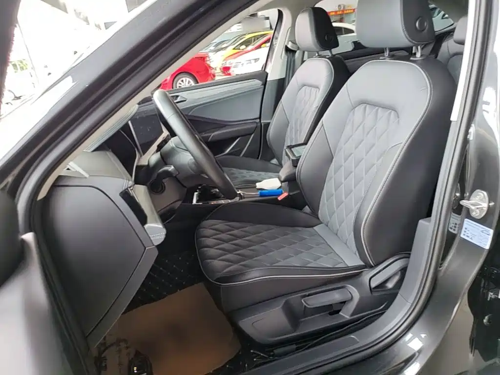 Volkswagen Sagitar — миниатюра 15