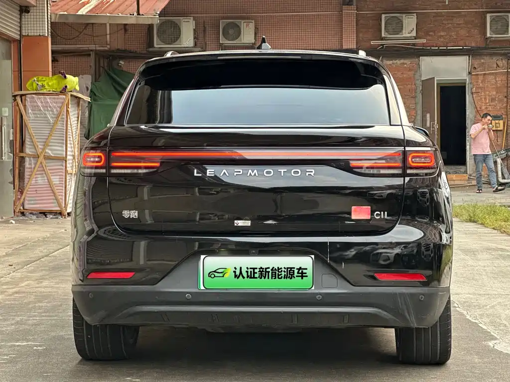 Leapmotor Leapmotor C11 — миниатюра 5