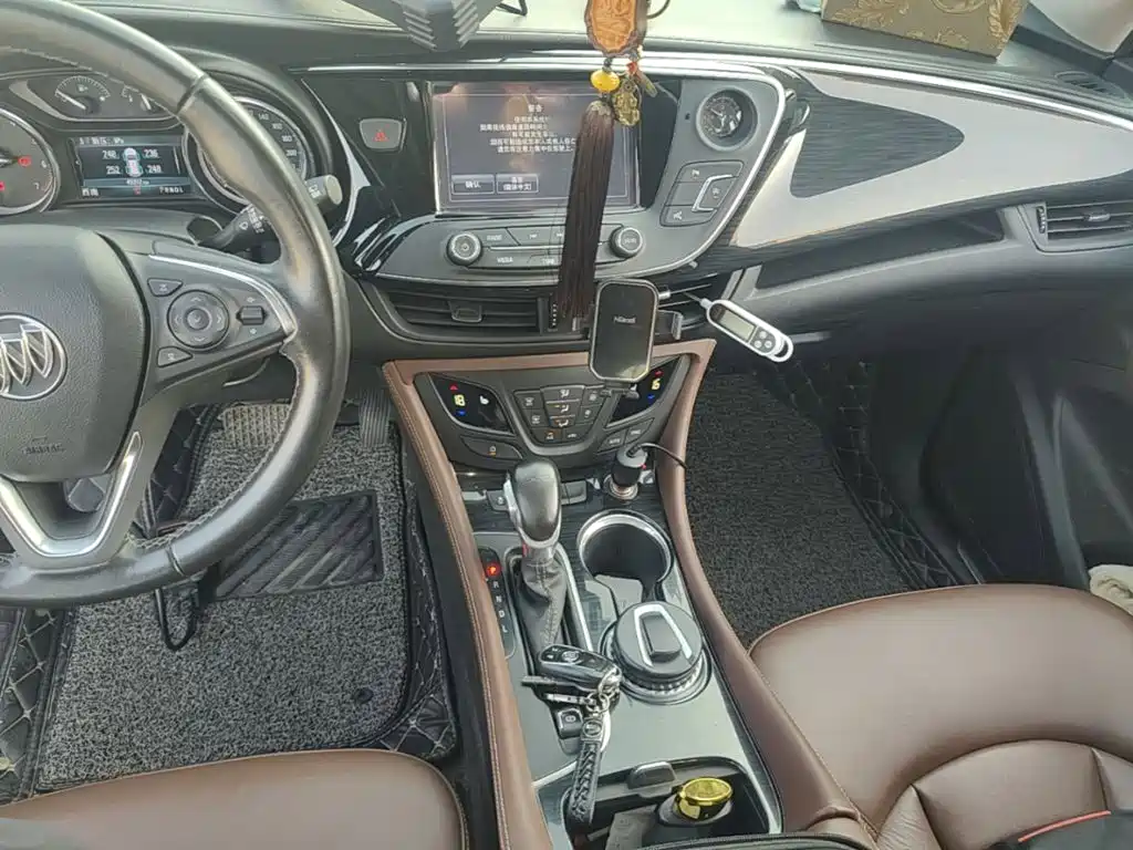 Buick Envision Plus — миниатюра 10