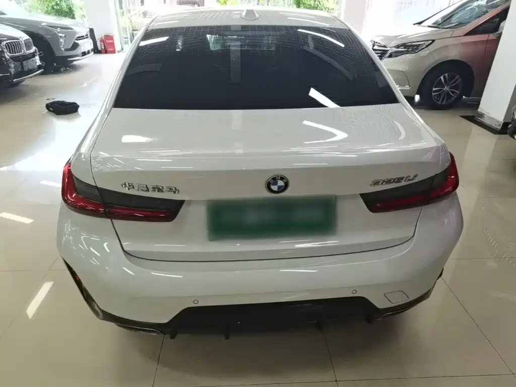 BMW 3 Series — миниатюра 6