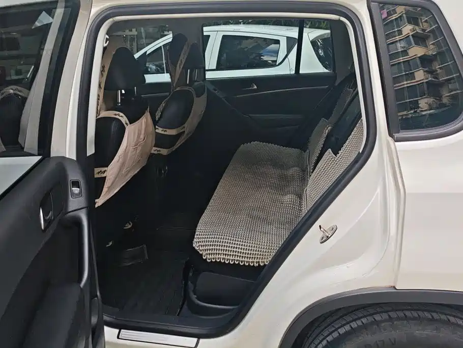 Volkswagen Tiguan — миниатюра 11