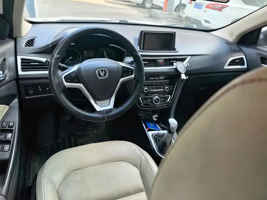 Changan V7 — миниатюра 12