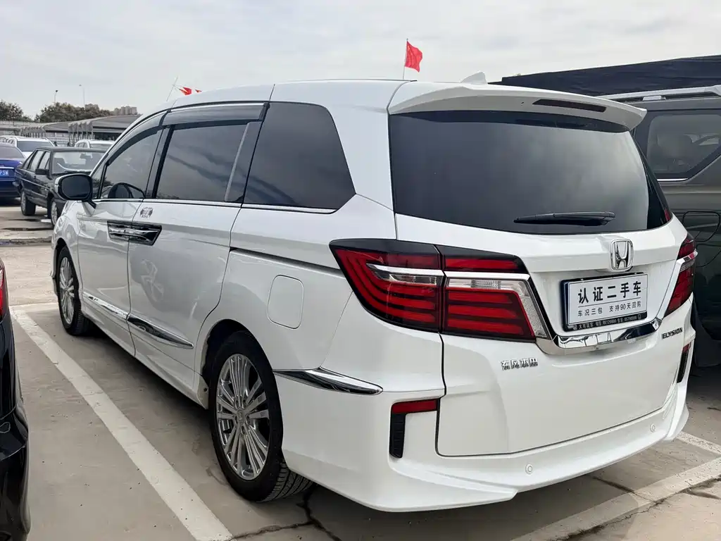 Honda Elysion — миниатюра 6