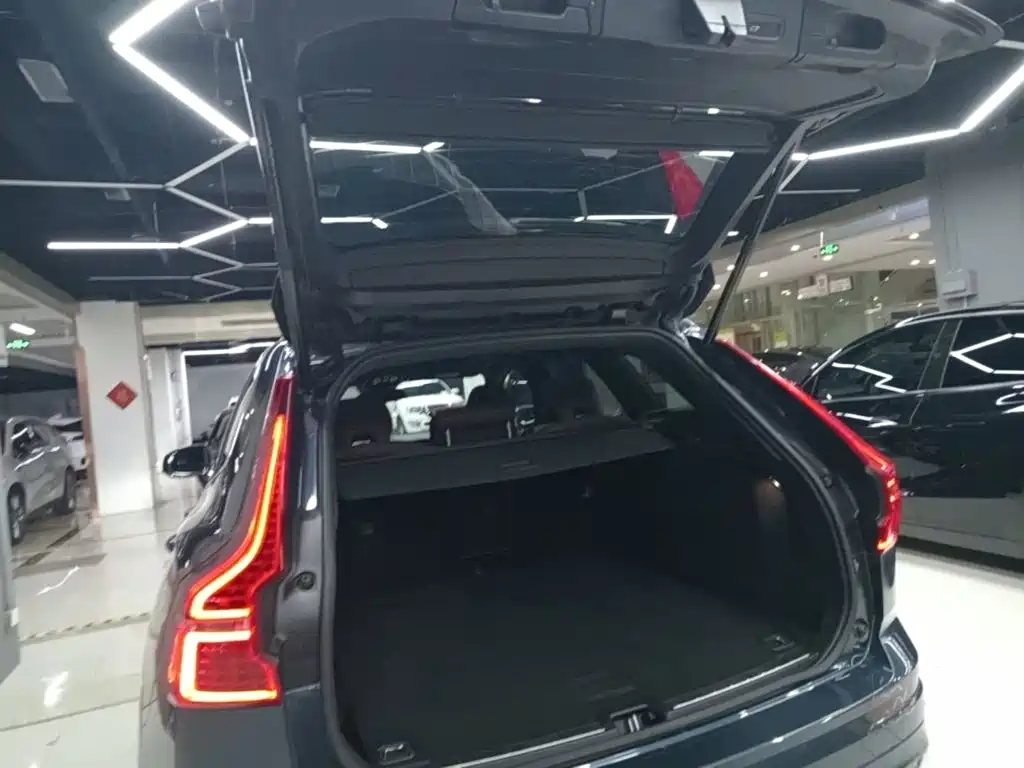 Volvo XC60 — миниатюра 19